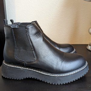 Madden Girl 'Kween' Chelsea Boot